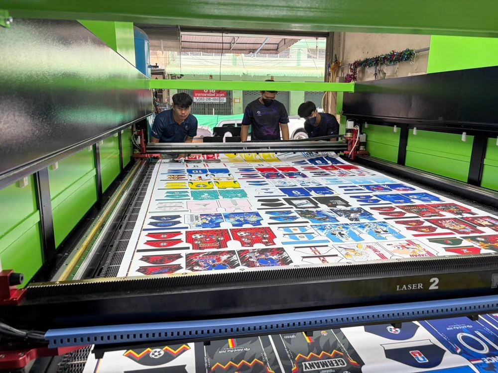 Digital textile printing in production